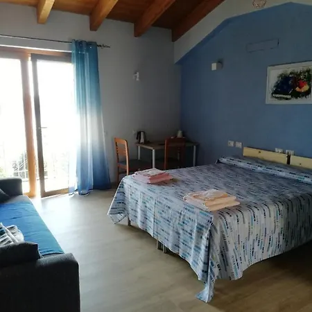 La Plesna Oda ve Kahvaltı